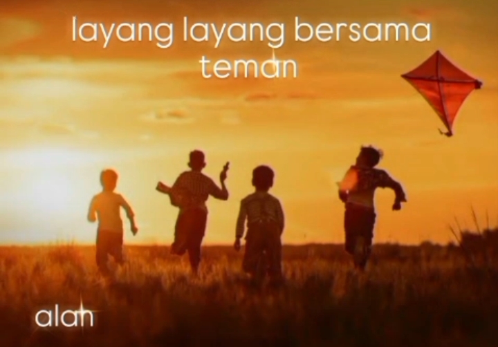 Cover Layang layang bersama teman